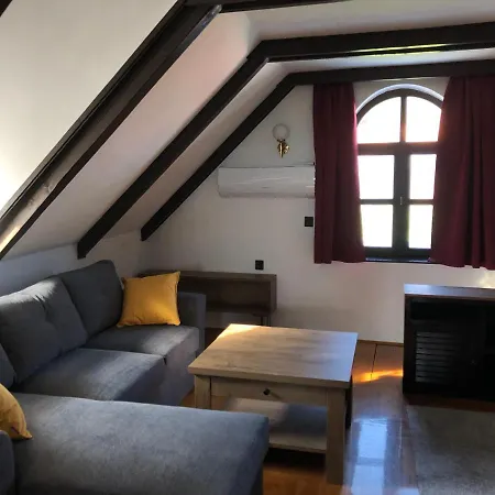 Apartment Echo *